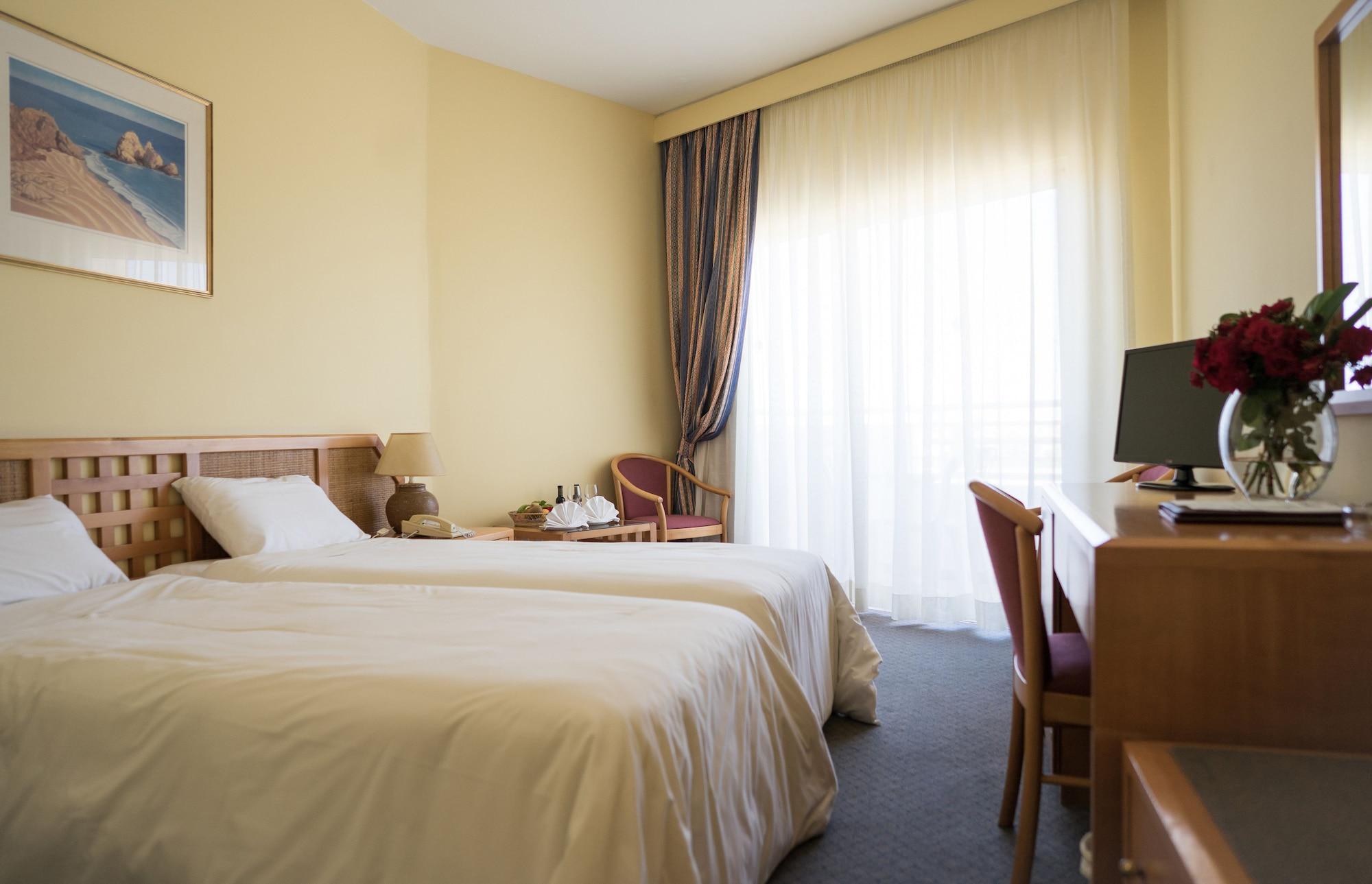 Aloe Hotel Paphos Kültér fotó