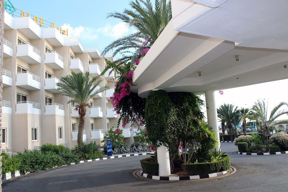 Aloe Hotel Paphos Kültér fotó