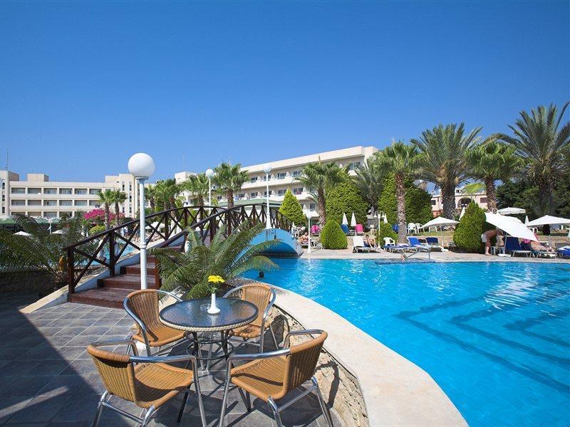 Aloe Hotel Paphos Kültér fotó