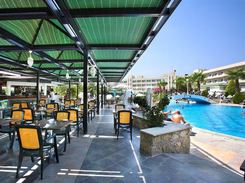 Aloe Hotel Paphos Kültér fotó