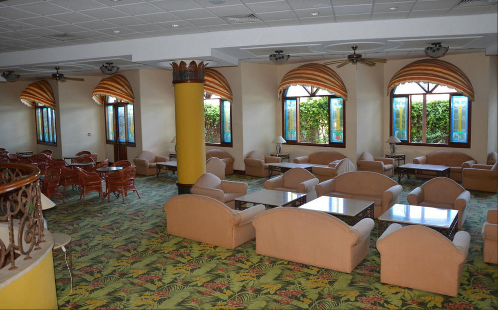 Aloe Hotel Paphos Kültér fotó