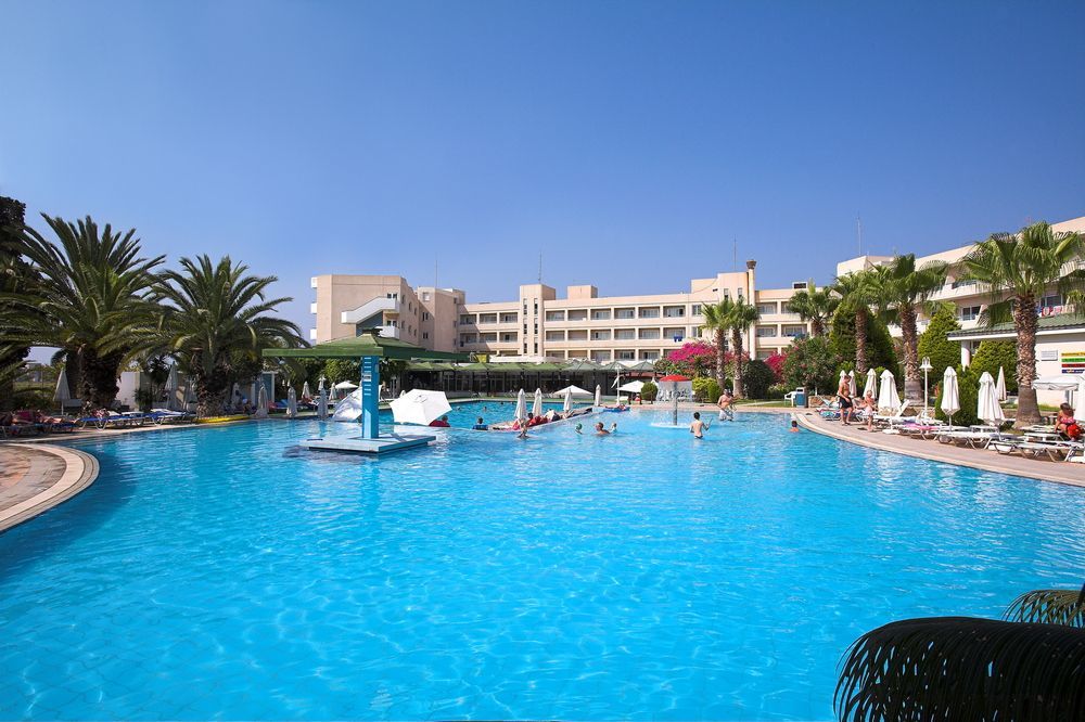 Aloe Hotel Paphos Kültér fotó