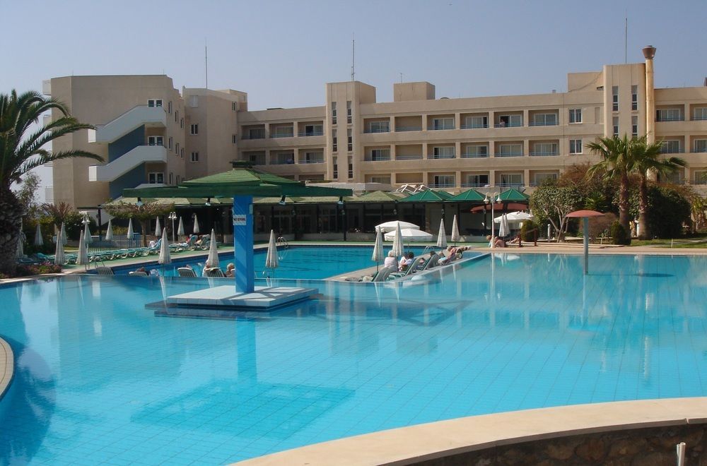 Aloe Hotel Paphos Kültér fotó