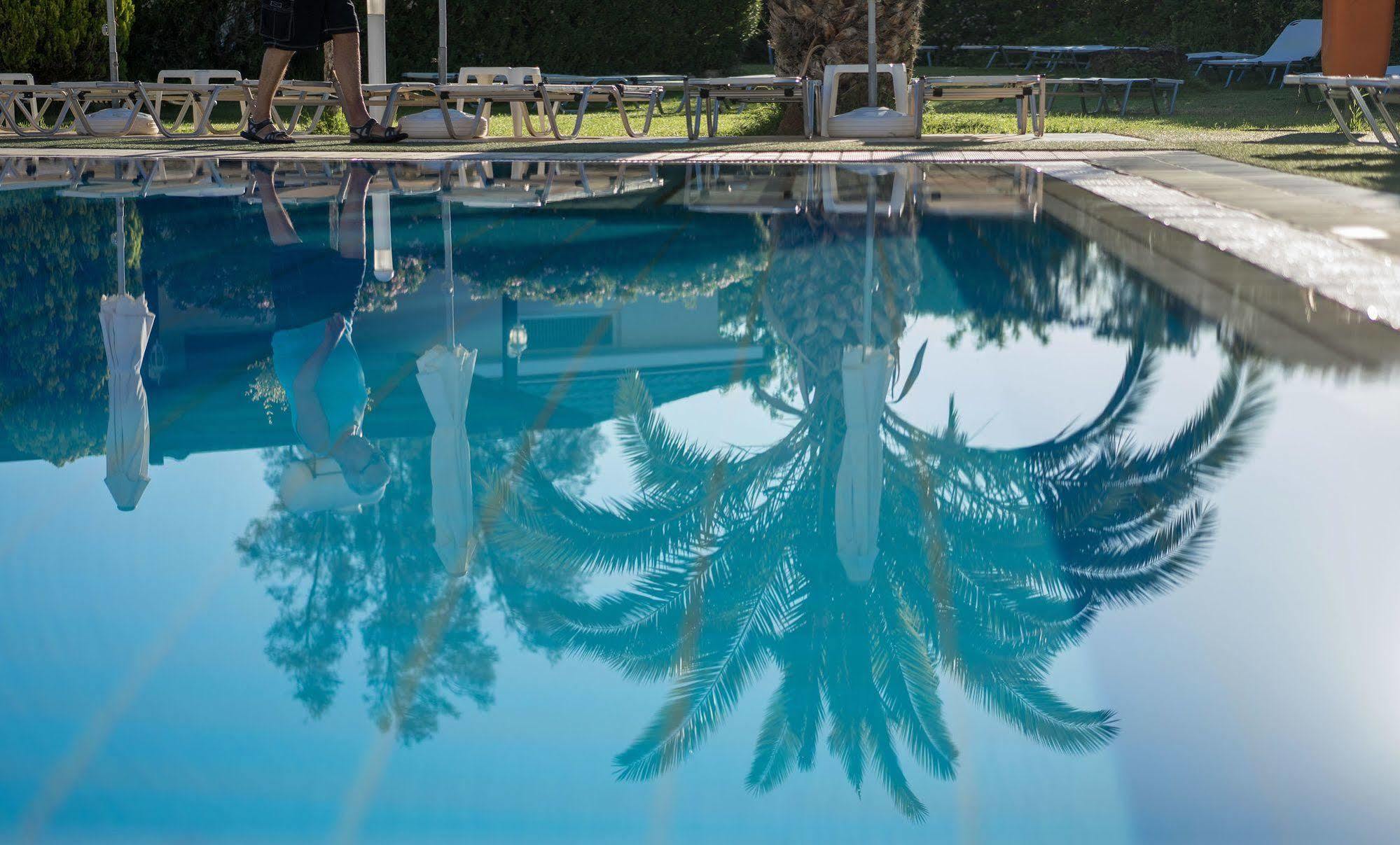Aloe Hotel Paphos Kültér fotó